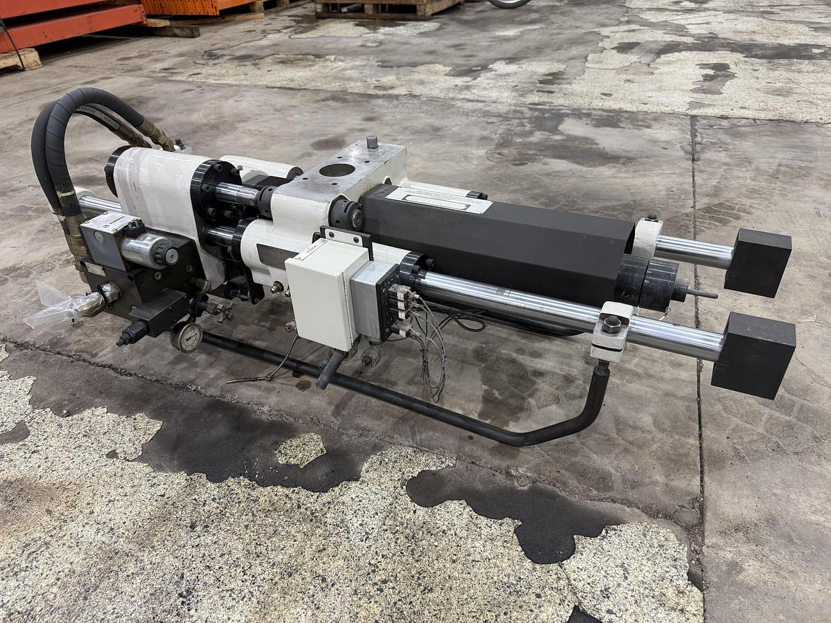 Used CINCINNATI MILACRON VSX 55-2.27 INJECTION UNIT