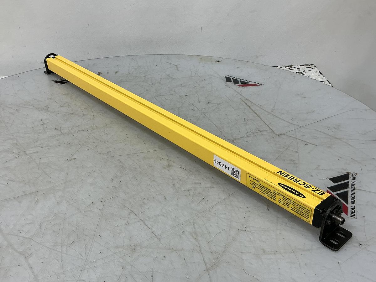 Used BANNER ENGINEERING SLSR30-900Q8