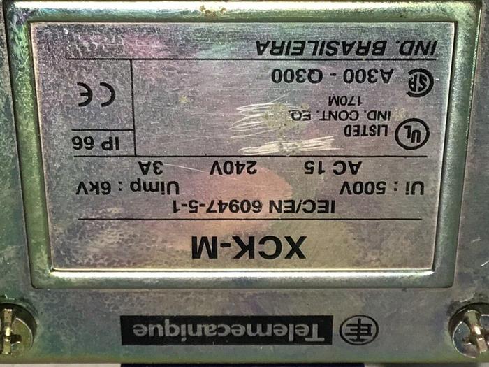 Used TELEMECANIQUE Limit Switch XCK-M #122101