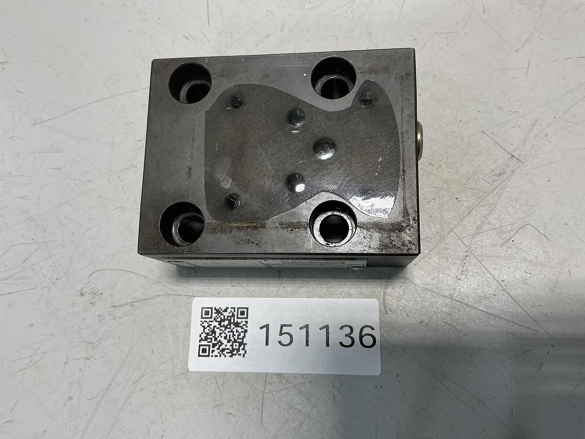 Used MOOG HYDROLUX CCE16B6RMA0V06/A12