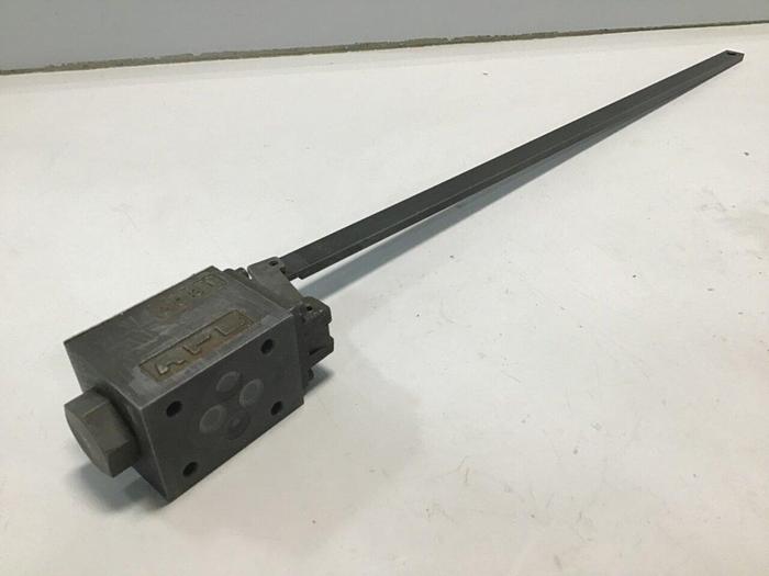 Used YUKEN Directional Valve DCG-01-2B3-Y-4008 #113353