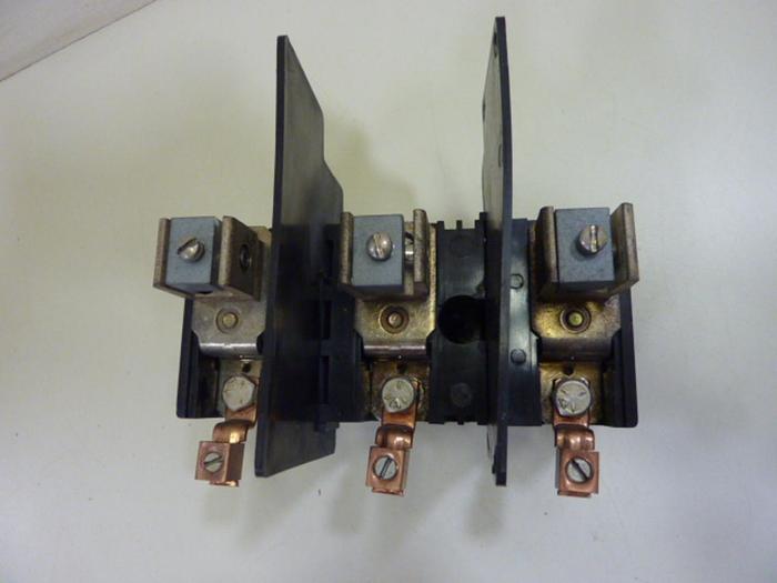 Used ALLEN BRADLEY 100 Amp Fuse Block 1494V-FSR611 SER A #53021