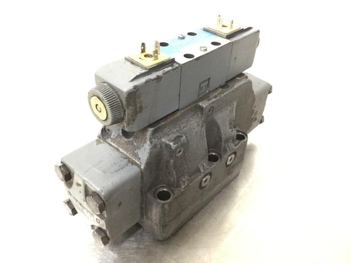 Used VICKERS Valve DG4V-3-6C-M-U-HL7-60-B13 Used