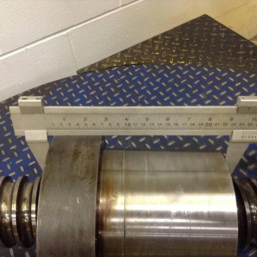 Used CINCINNATI MILACRON Ball Screw Main Mold Injection Screw CM SCREW VE 165-7 Used