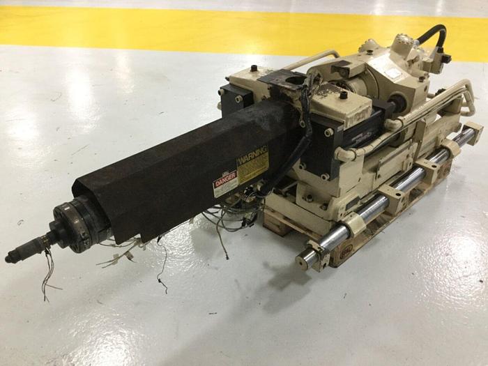 Used CINCINNATI MILACRON 17 Oz Injection Unit VT220-17 / IU Used