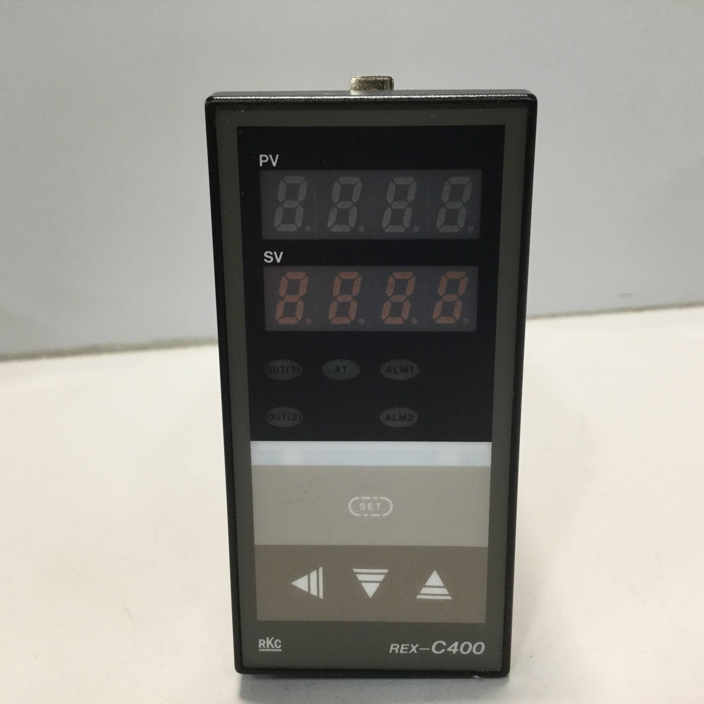 Used RKC Temperature Control REX-C400FK03VNN USED