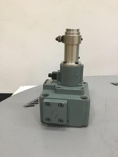 Used YUKEN Flow Control Valve EFBG-06-250-T-1715 #135066