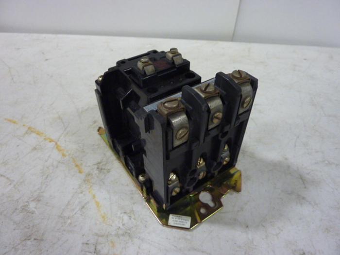 Used ALLEN BRADLEY Contactor 500FL-AOD93 SER B #58030