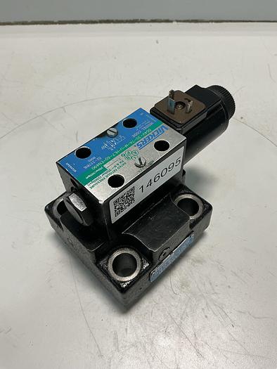 Used VICKERS DG4V-3S-7A-M-U-HL7-60-EN490