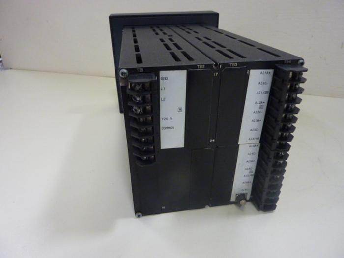 Used LEEDS & NORTHRUP Oxygen Monitor Transmitter 3106-NNN #49385