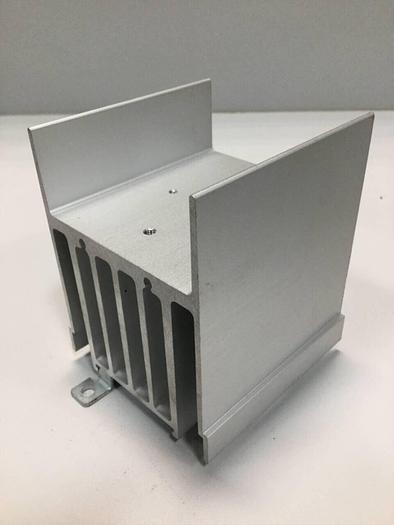 Used OMRON Standard Relay Heat Sink Y92B-N100 #98093
