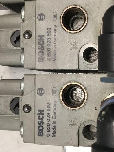 Used BOSCH Manifold & Valves 0 820 023 502 / MANIFOLD #124368