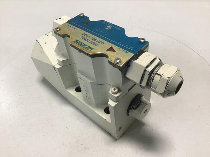 Used YUKEN Valve DG4V-5-6C-M-P7L-H-6-30 #115403