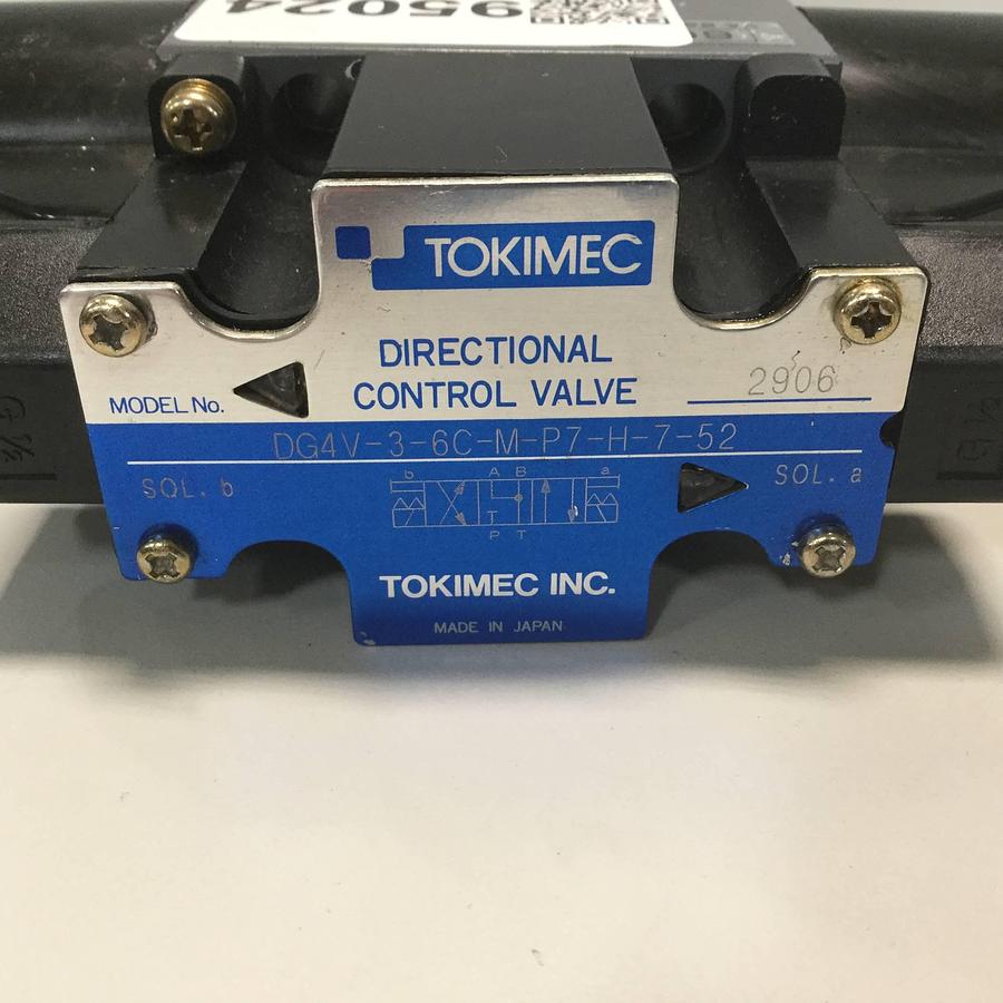 Used TOKIMEC Directional Control Valve DG4V-3-6C-M-P7-H-7-52 USED