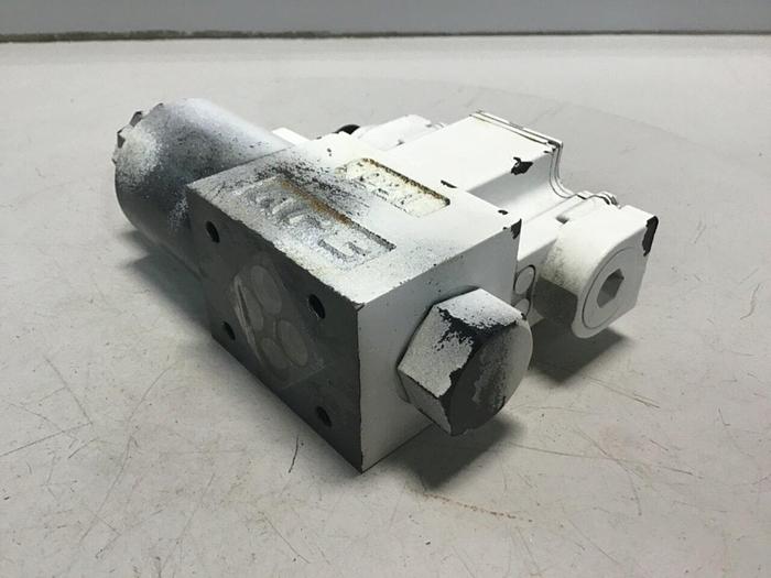 Used YUKEN Directional Valve DSG-01-2B2-D24-60251 #72503
