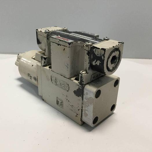 Used NACHI Directional Control Valve SS-G01-H13-GR-D2-9331A #91595
