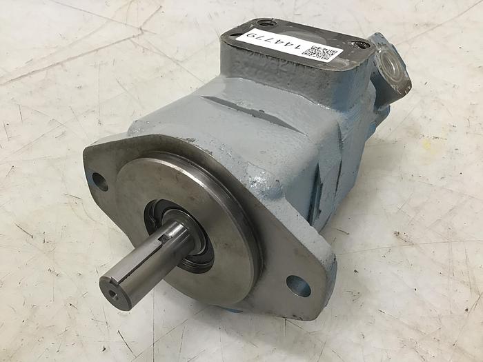 Used VICKERS Pump V2010 1F12S4S Used #144779