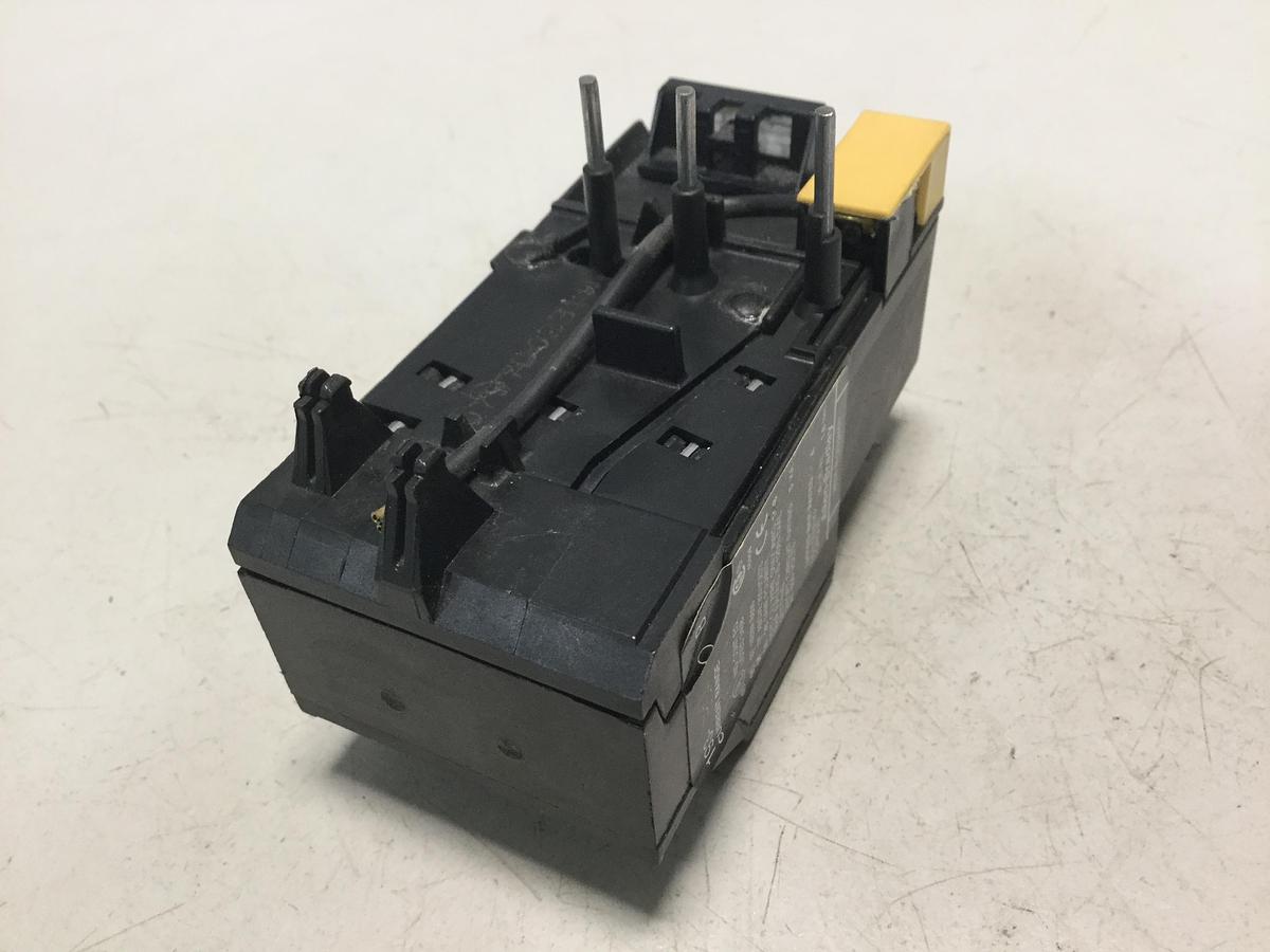 Used ALLEN BRADLEY Overload Block 193-BSA90 SER B USED