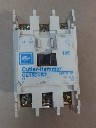 Used CUTLER HAMMER Contactor CE15ENS2 USED