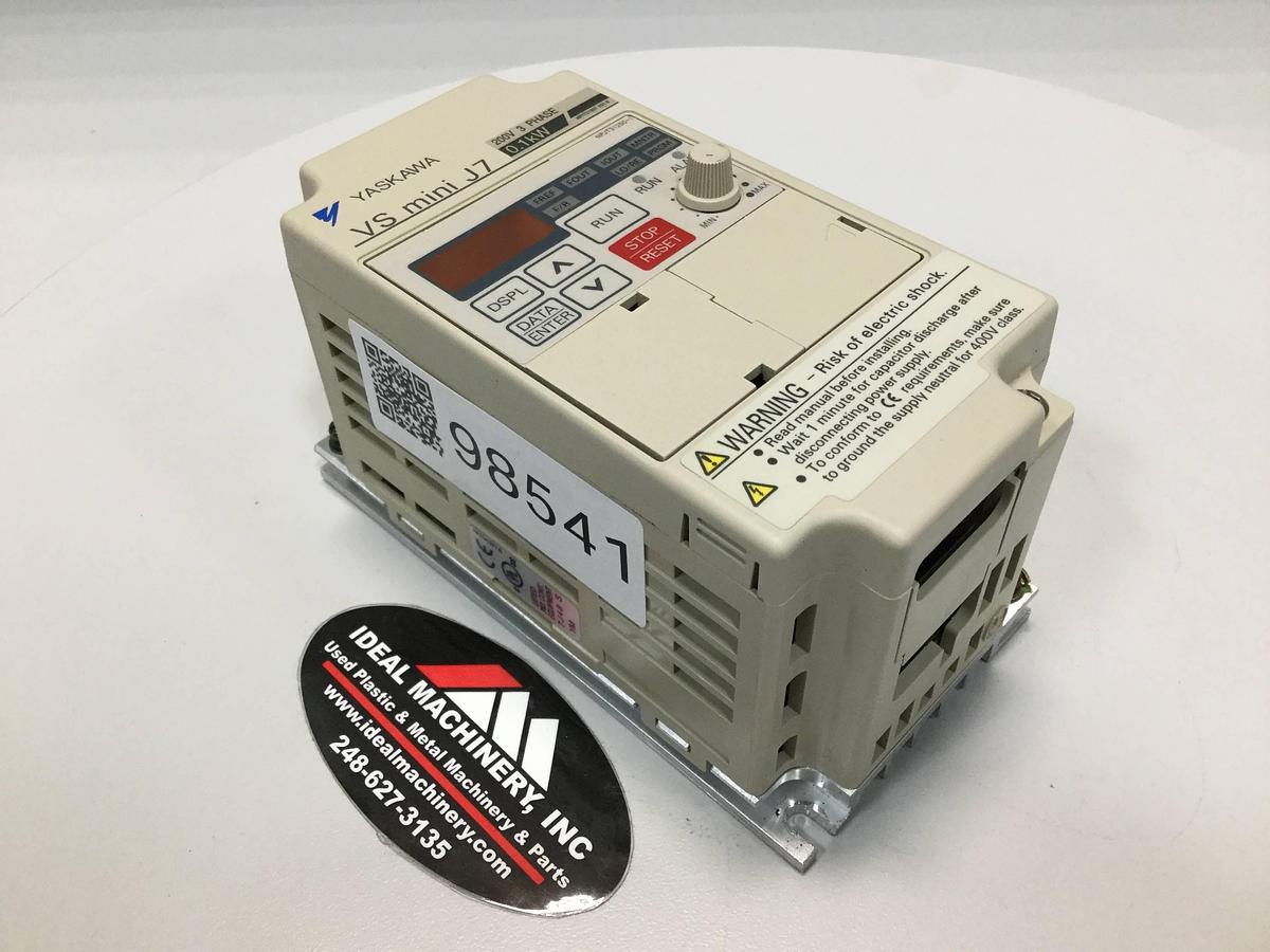 Used YASKAWA VS Mini J7 Inverter CIMR-J7AA20P1 USED
