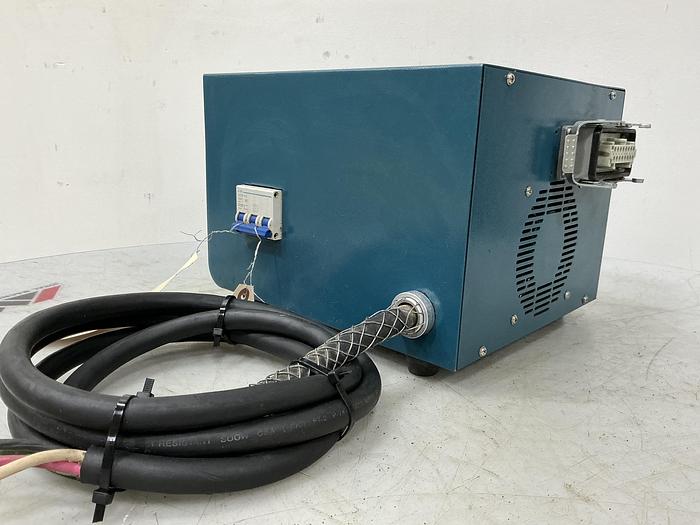 Used METAL FABRICATOR 3 ZONE HOT RUNNER