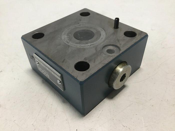 Used BOSCH Valve 0 810 060 715 #115833