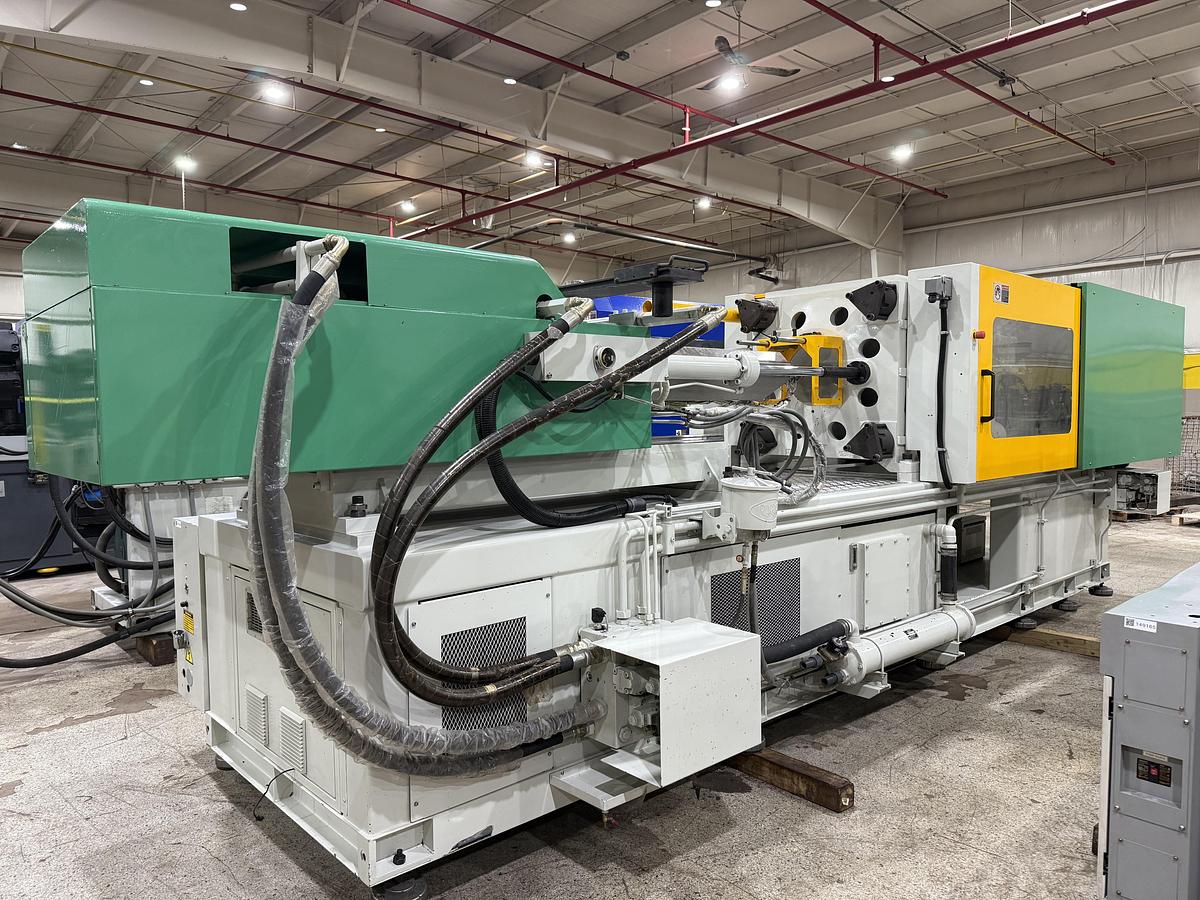 Used 2014 Asian Plastic Machinery SM250TSV