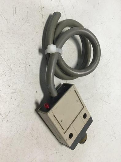 Used OMRON Limit Switch D4C-3402 #128484