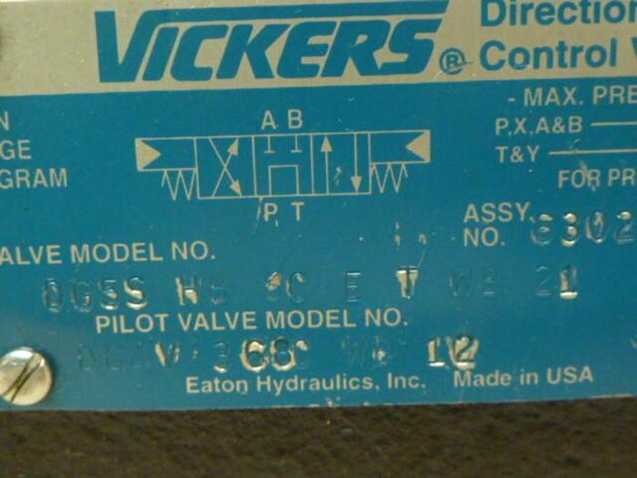 Used VICKERS Directional Valve DG5SH88CETWB21 Used