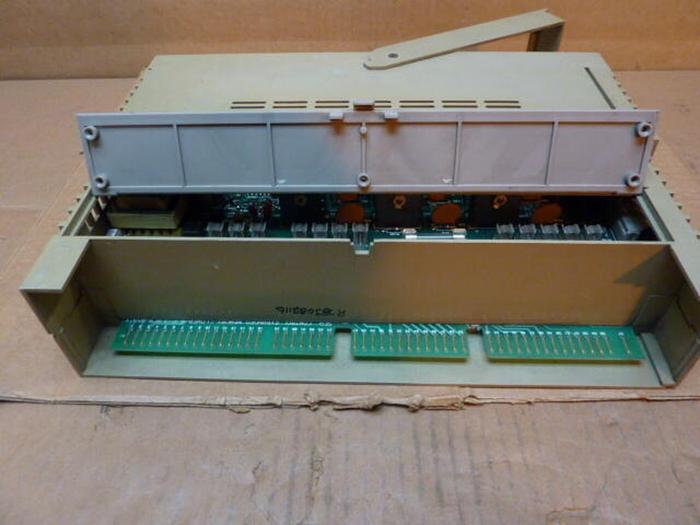 Used BARBER COLMAN Sequence Module 80CB-11001-002-0-00 Used