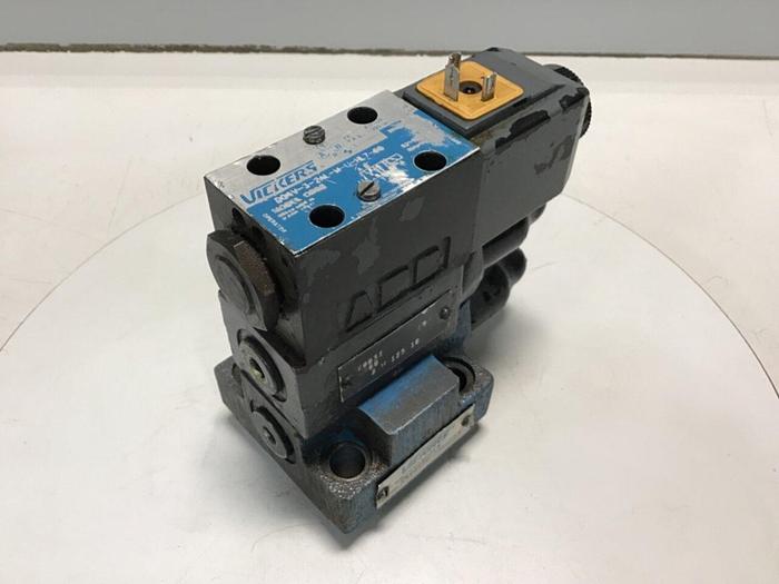 Used VICKERS Valves DG4V-3-2AL-M-U-HL7-60 Used