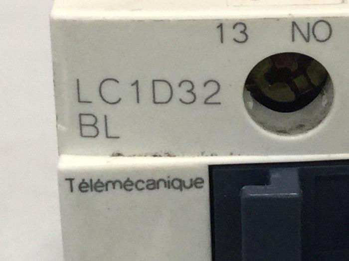 Used SCHNEIDER ELECTRIC Contactor LC1D32 #103114