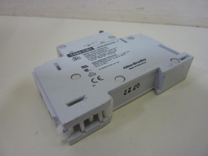 Used ALLEN BRADLEY 10 Amp Circuit Breaker 1492-CB1/H100 SER C #50533