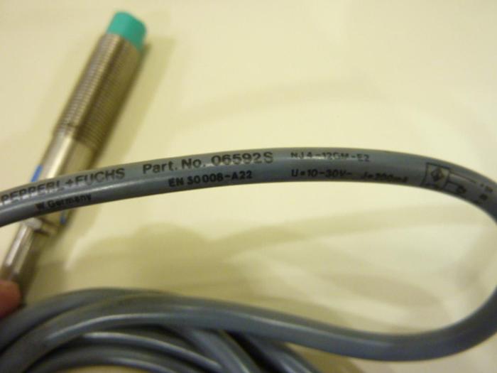 Used PEPPERL & FUCHS Sensor NJ4-12GM-E2 #43200