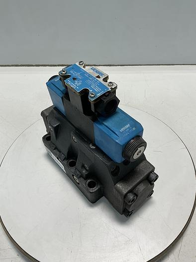 Used VICKERS DG4V-3-6C-M-FW-B6-60