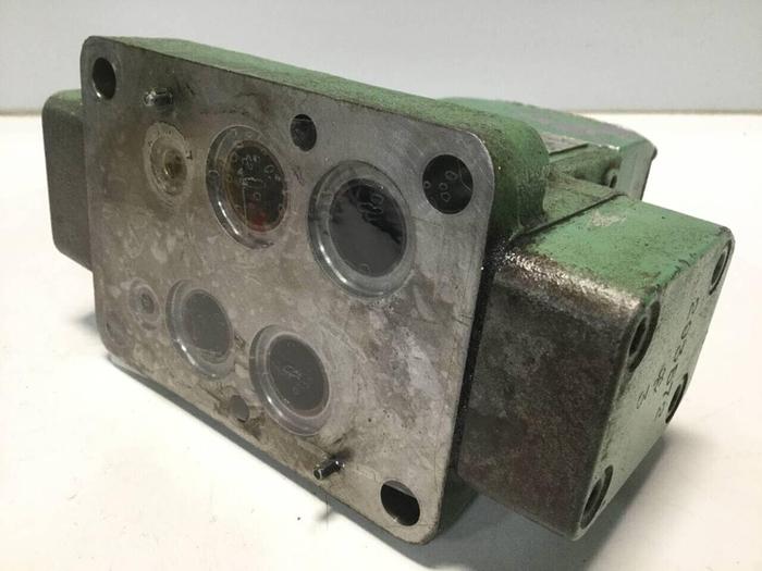 Used VICKERS Directional Valve DG5S4046ATWB40 #99558