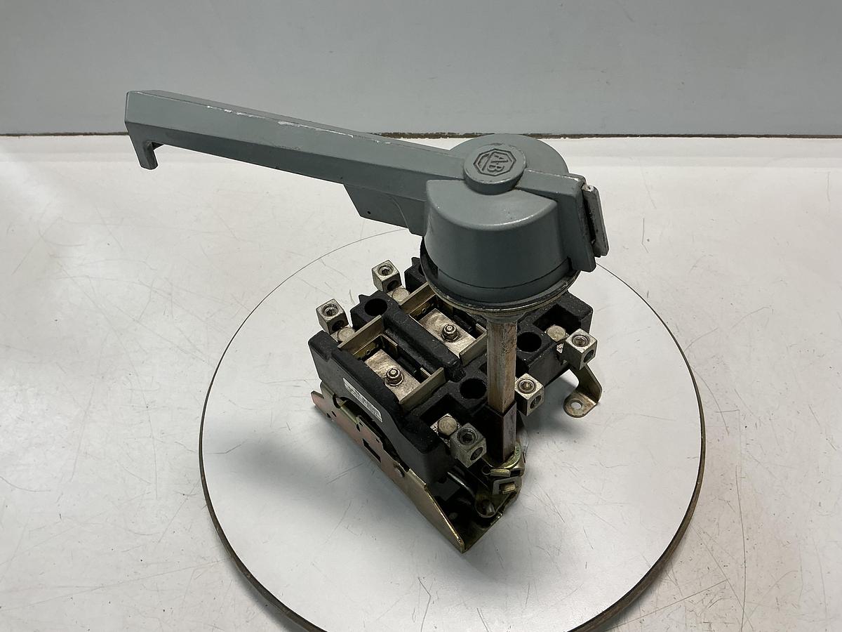 Used ALLEN BRADLEY 1494R-N100