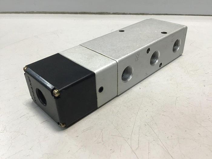 Used KOGANEI Valve 600-4E1-03 Used #128499