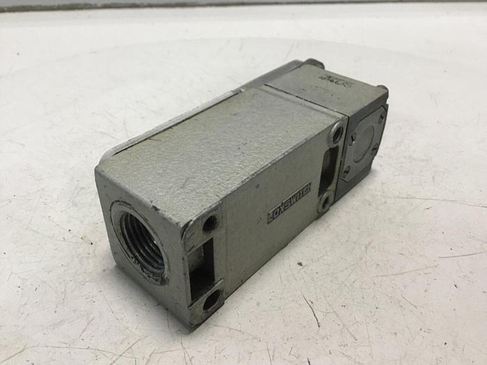 Used TELEMECANIQUE Lox-Switch C2JK05 #122093