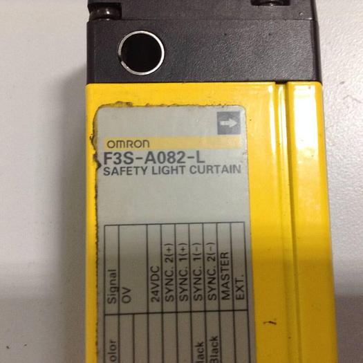 Used OMRON Safety Light Curtain F3S-A082-L #90218