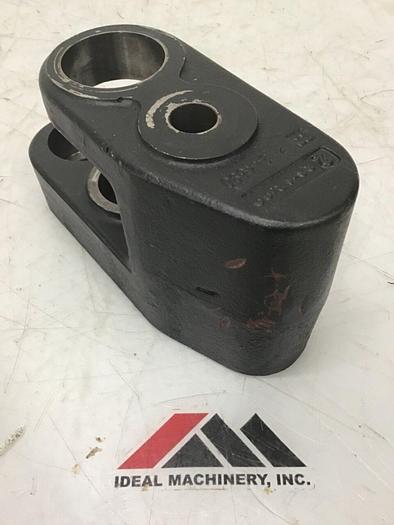 Used HUSKY Tie Bar Lock Link Mount Bracket 244690 #124039