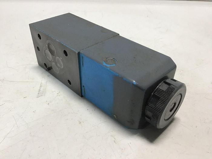 Used VICKERS Directional Hydraulic Valve DG4V322AMUHL760 Used