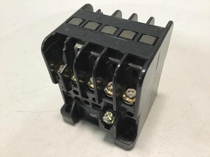 Used FUJI ELECTRIC Contactor SRCA3631-5-1/UL 1RC0F01 #112260