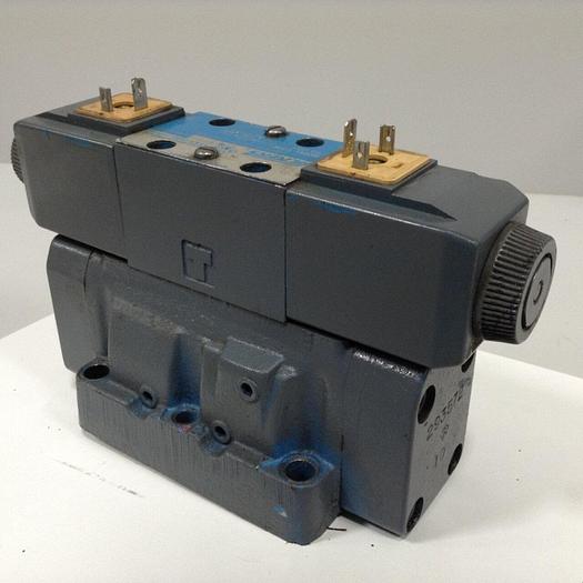 Used VICKERS Valve DG5S40431CETMUHL7B1370 #89865