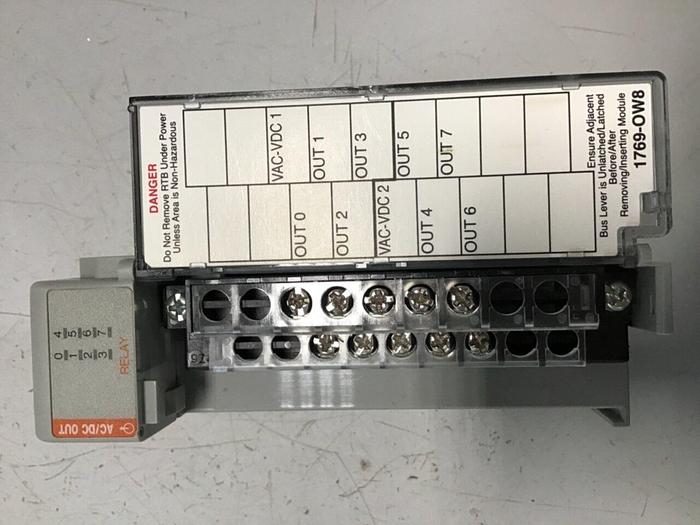 Used ALLEN BRADLEY Compact I/O Output Module 1769-OW8 SER B #140209