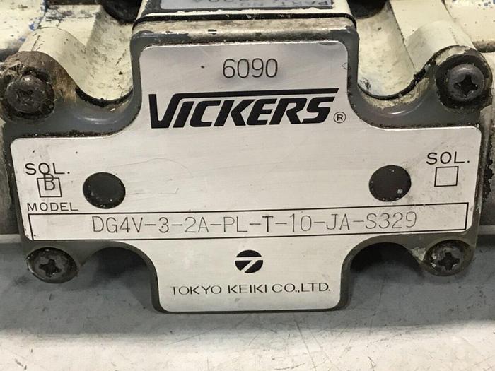 Used VICKERS Valve DG4V32APLT10JAS329 #138070