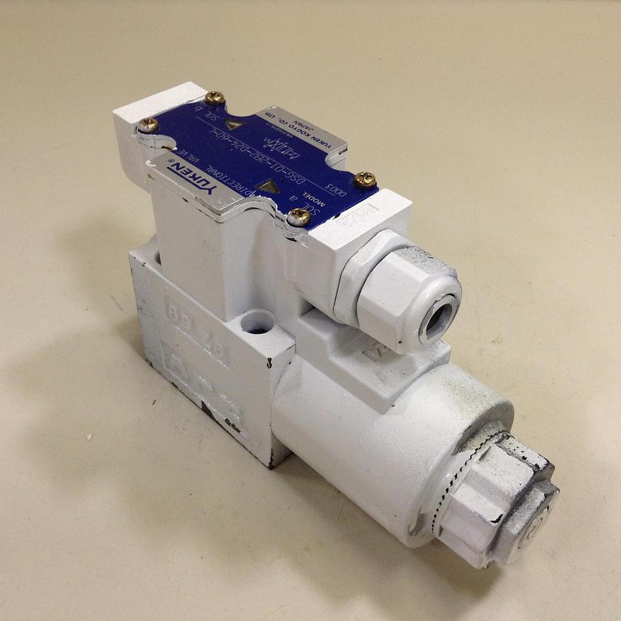 Used YUKEN Directional Valve DSG-01-2B2-D24-60-L USED