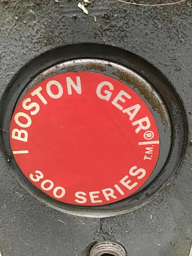 Used BOSTON GEAR 300 Series Gear Reducer Used #144681