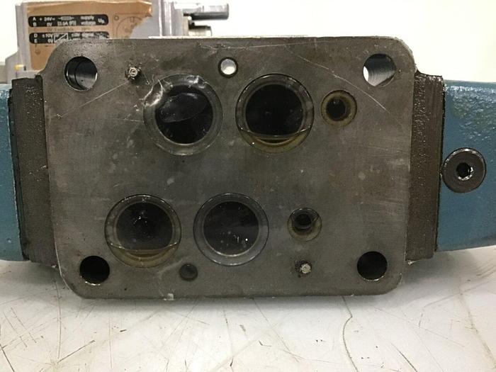 Used BOSCH Servo Proportional Valve 0 811 404 253 USED