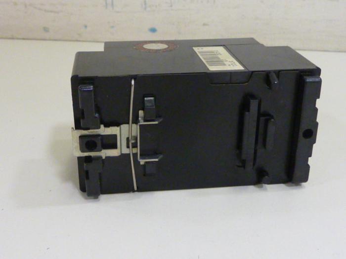 Used FUJI ELECTRIC 15 Amp Circuit Breaker EA32-15 #64353